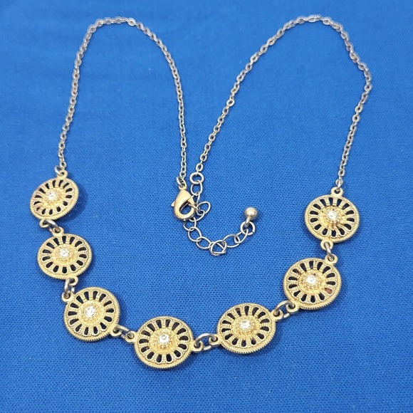 The Unbranded Brand Jewelry - Vintage Gold Tone Sunburst Necklace With Adjustable Lobster Clasp Chain